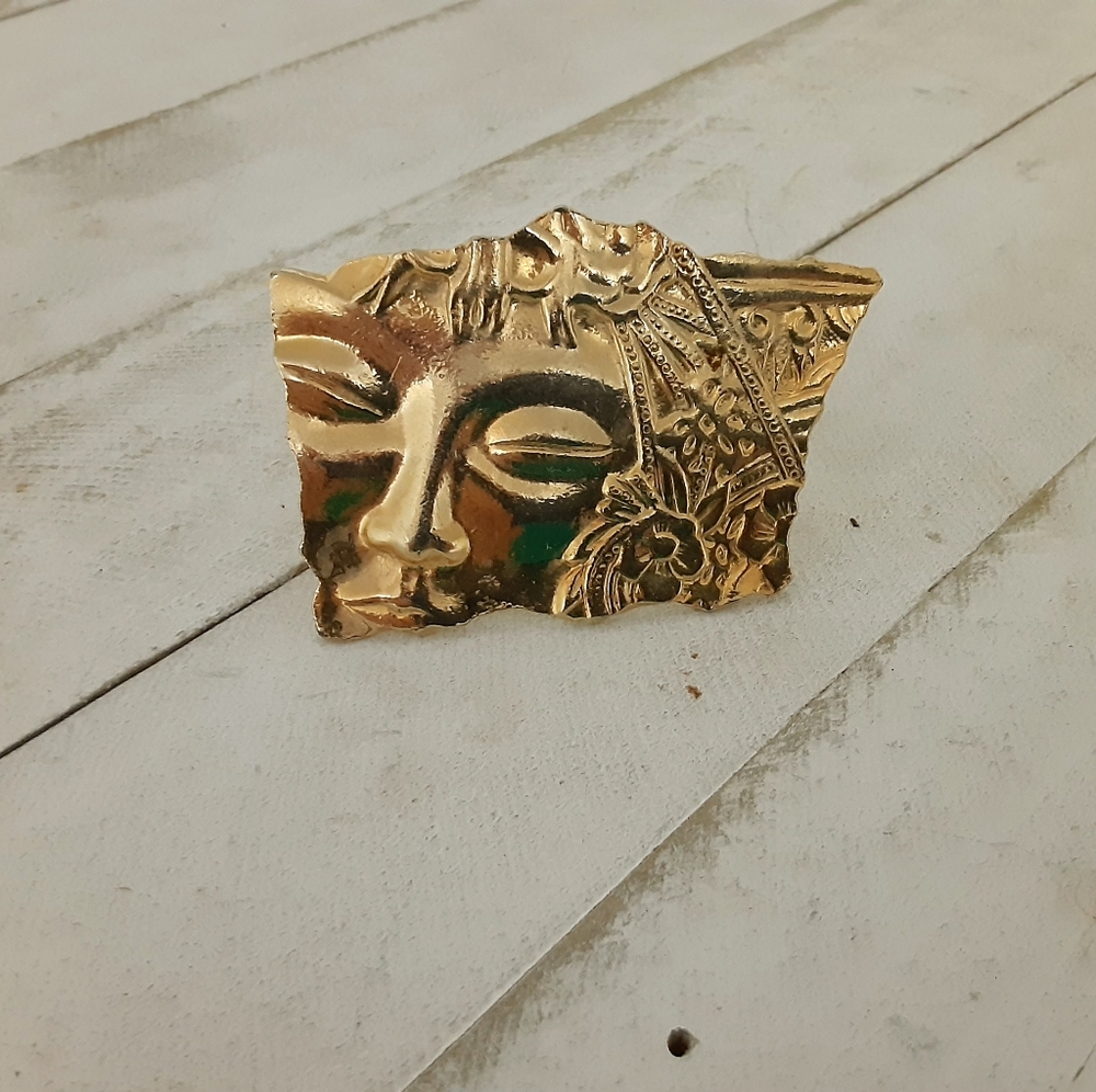 Gold Geisha Face Brooch - Mid Century Jewelry